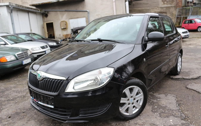 Skoda Fabia cena 16999 przebieg: 189000, rok produkcji 2011 z Mszczonów małe 106